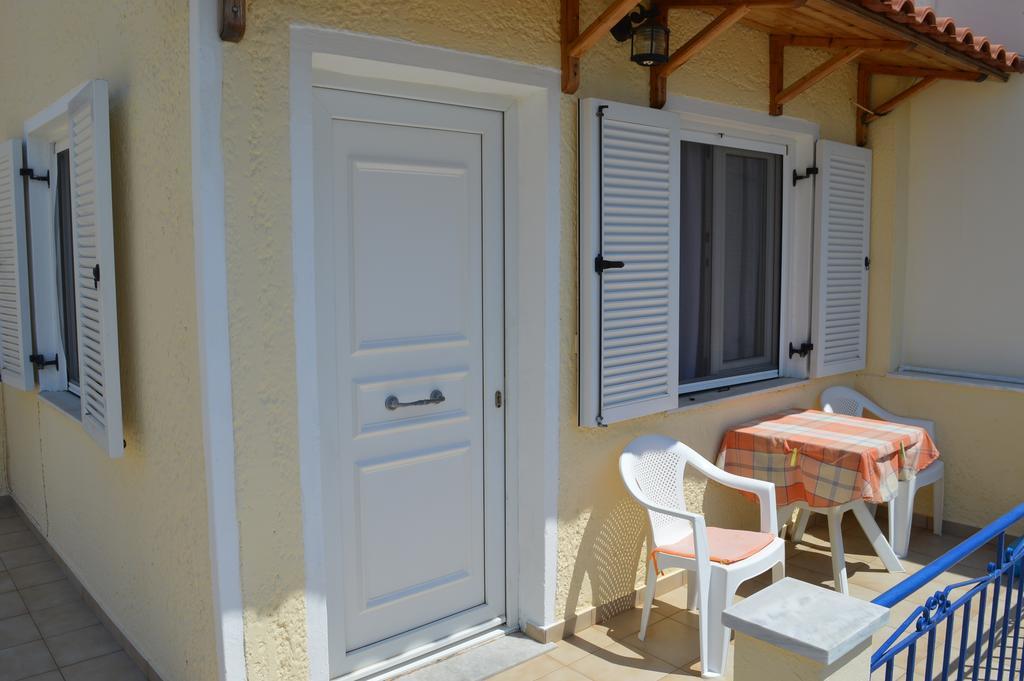 Elli Studios & Apartments Marathókampos Dış mekan fotoğraf