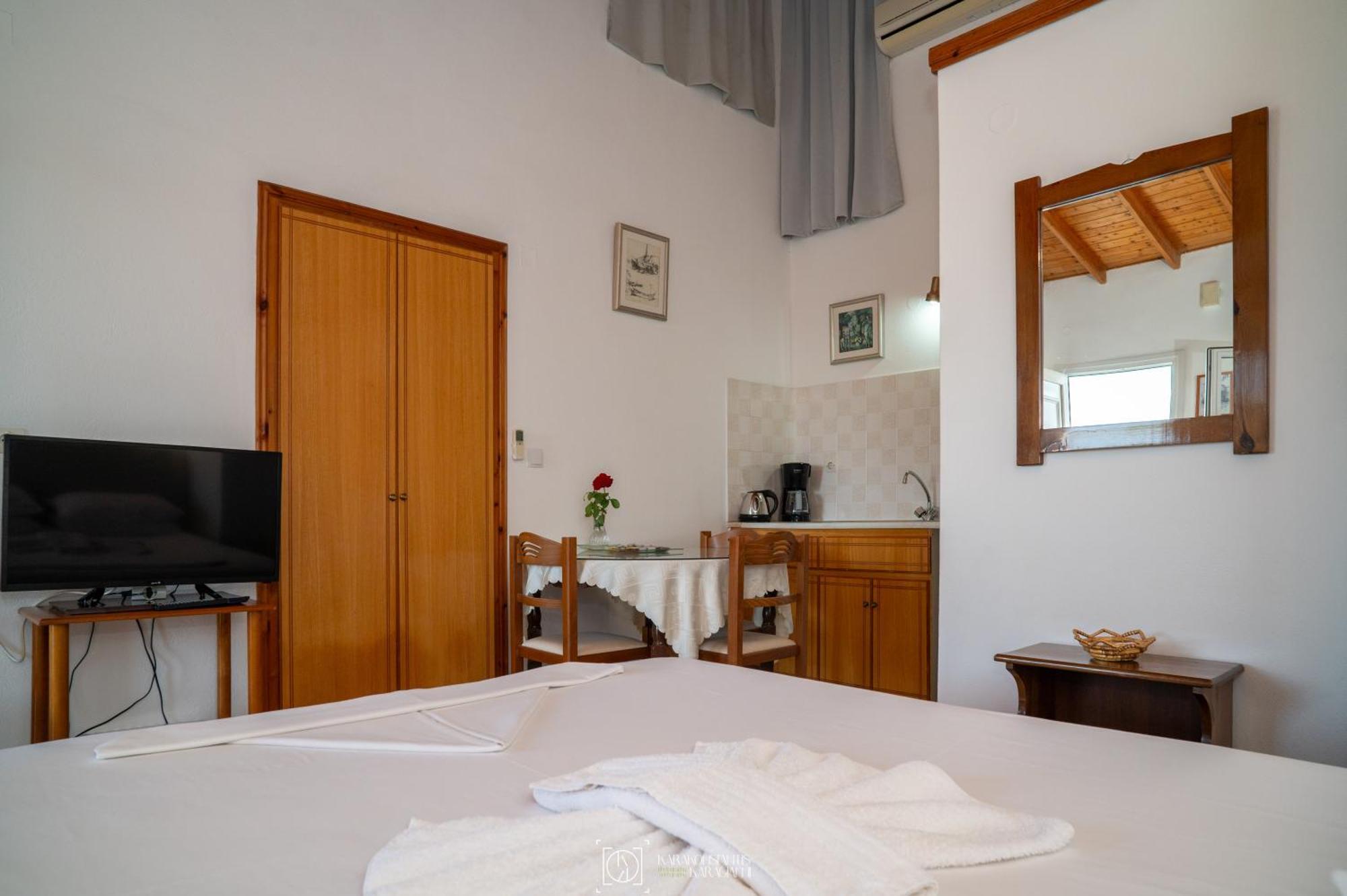 Elli Studios & Apartments Marathókampos Dış mekan fotoğraf
